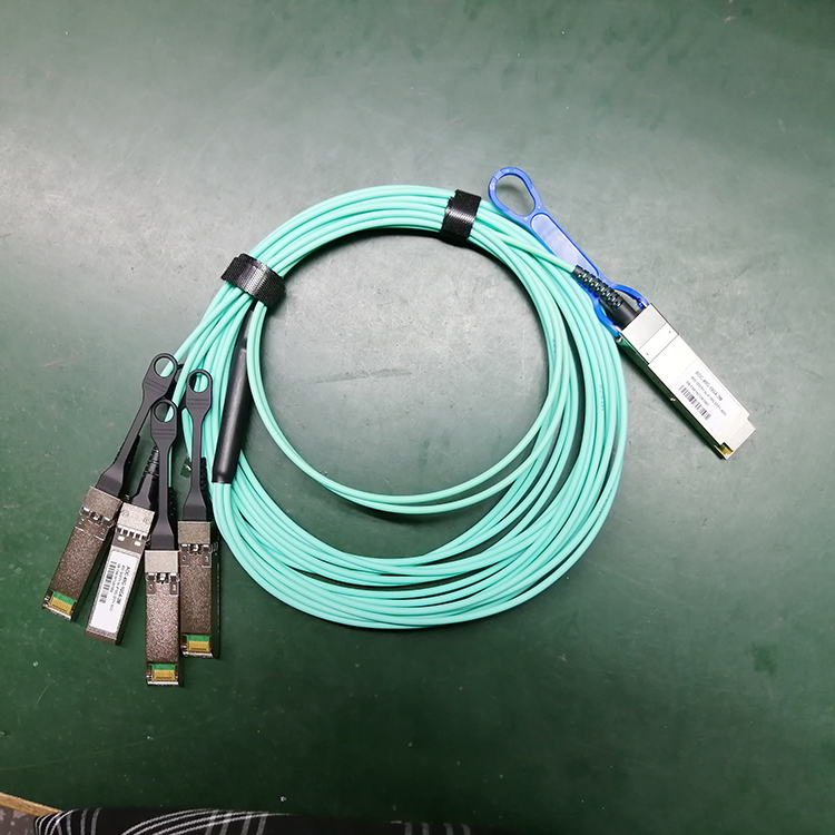 AOC-40G-4X10G 3Meter