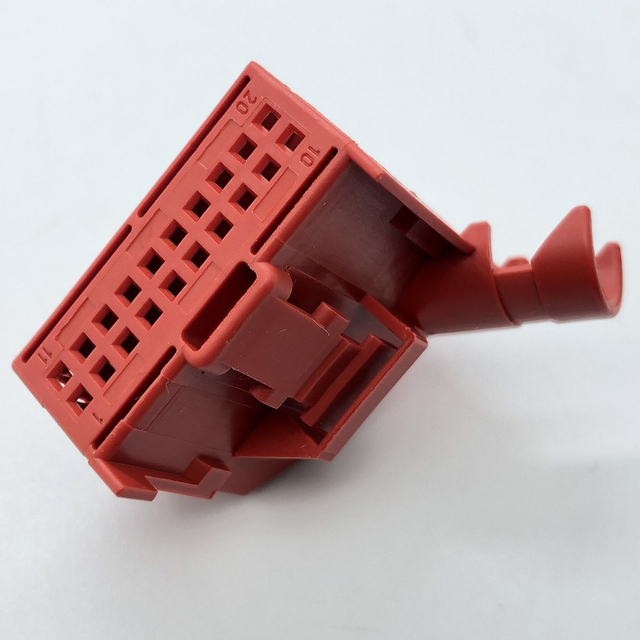 TE Connector