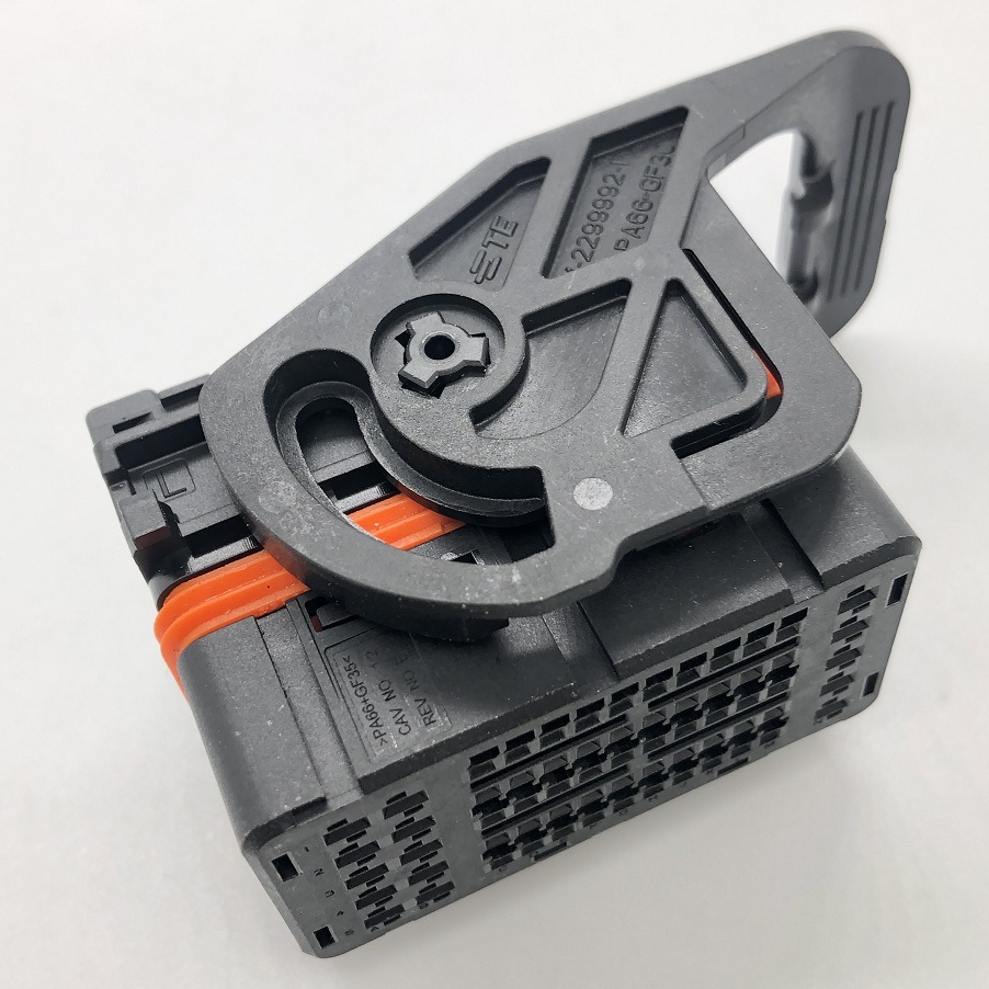 TE Connector