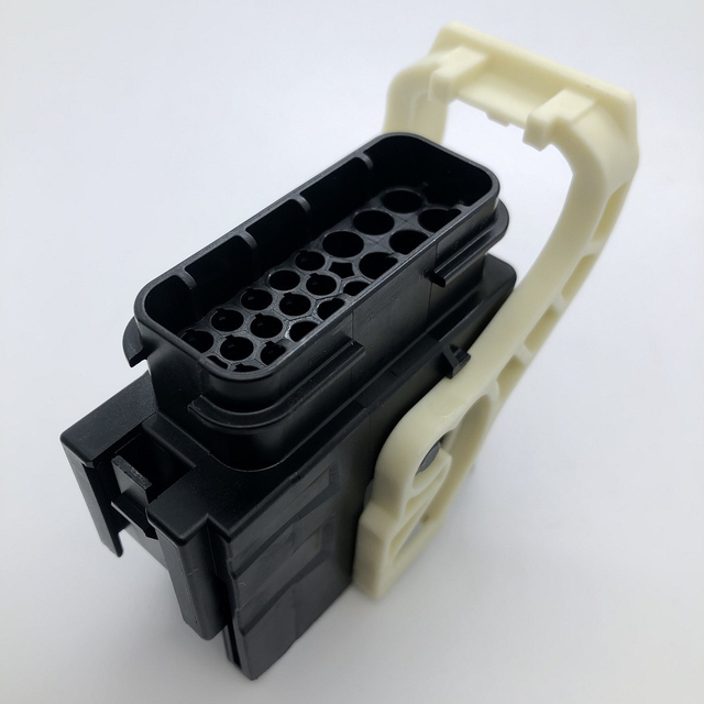 DELPHI Connector