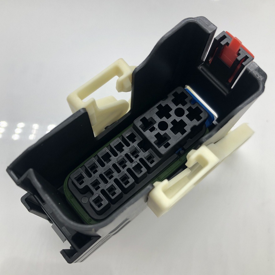 DELPHI Connector