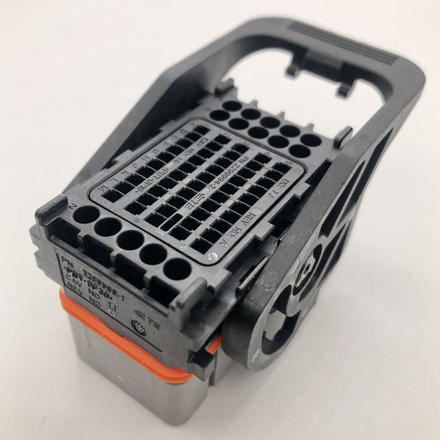 TE Connector
