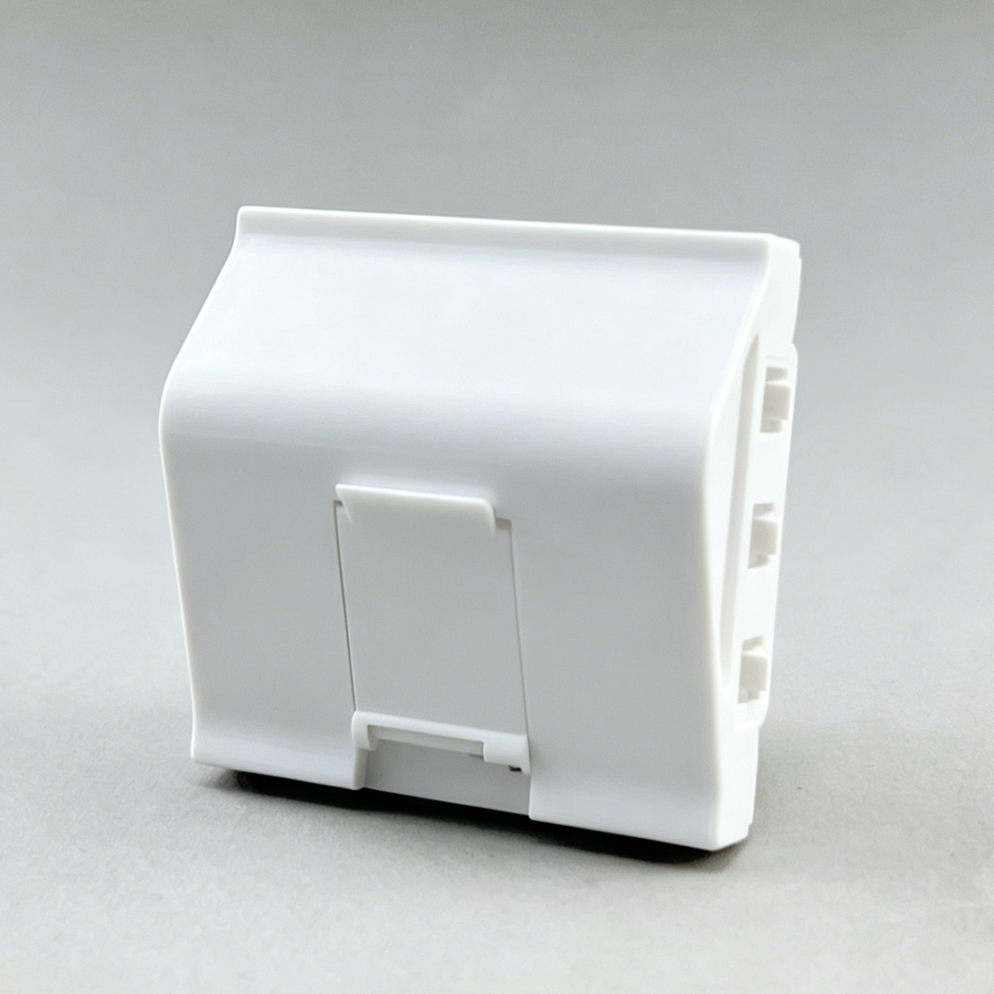 Single Port Angled Faceplate, 45x45mm French Style Zinc Alloy Wall Plate, 1 Hole European Information Panel
