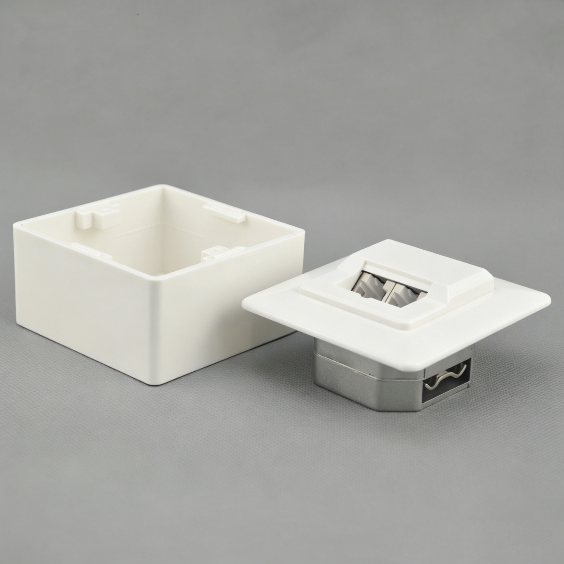 80x80mm German Style Angled Keystone Wall Plate, Single Port / Dual Port Zinc Alloy Faceplate for Cat5e Cat6 RJ45 Module