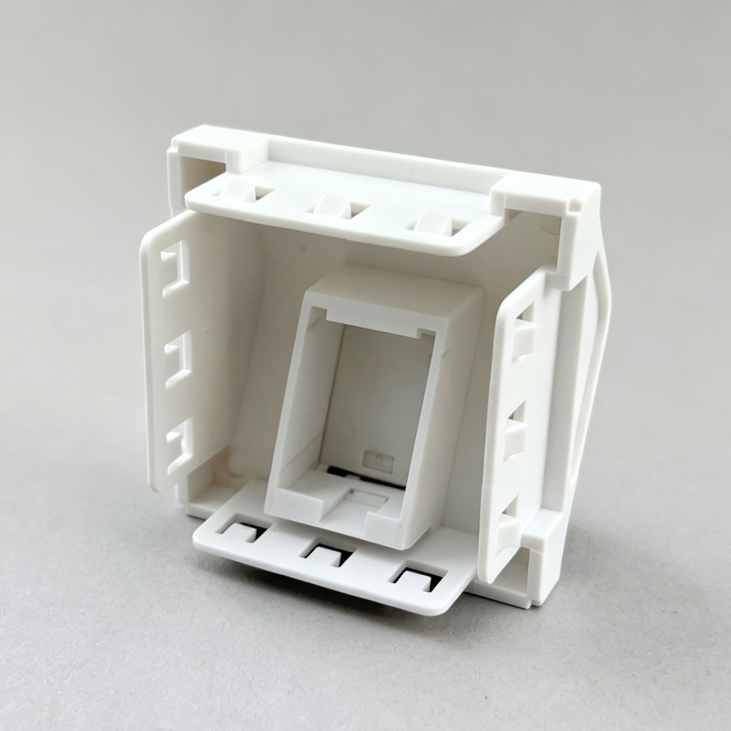 Single Port Angled Faceplate, 45x45mm French Style Zinc Alloy Wall Plate, 1 Hole European Information Panel